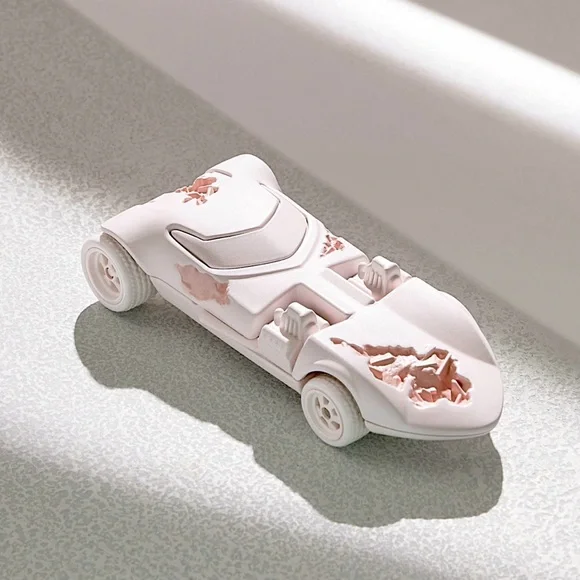 HOT WHEELS X Daniel Arsham x ERODED RALLY CASE x ERODED PORSCHE 930 EUR